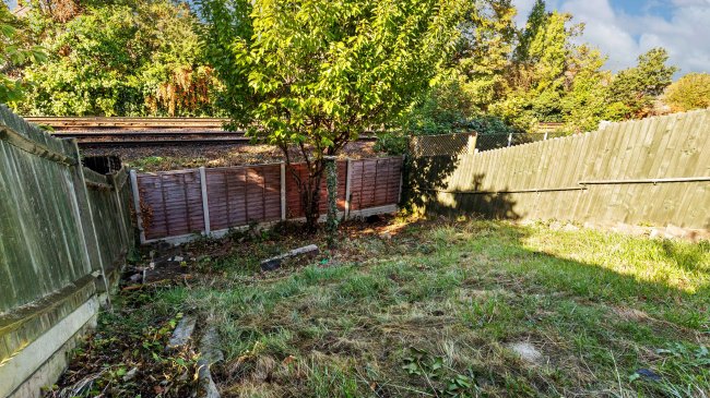 31 Trust Walk, Herne Hill, London, SE21 8LB 3