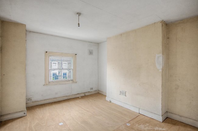 39 (A B and C), Wilson Road, Camberwell, London SE5 8PE 6