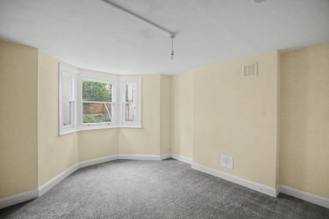 39 (A B and C), Wilson Road, Camberwell, London SE5 8PE 6