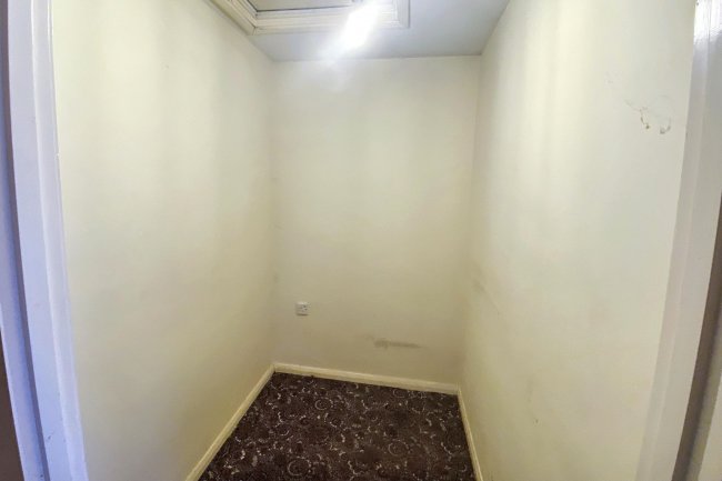 17 The Glebe Calne Wiltshire SN11 8HB 3
