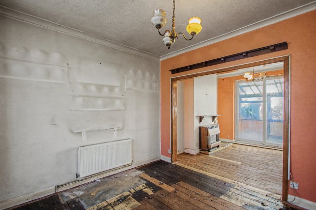 6 Cedar Avenue, Waltham Cross, EN8 8AU 3