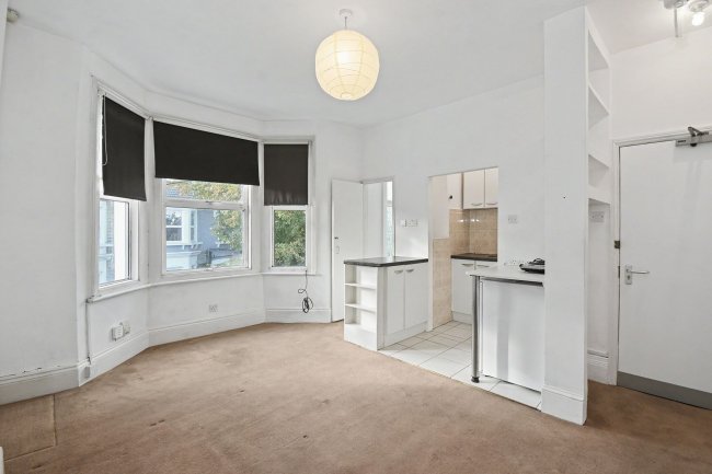 59 Upham Park Road, London, W4 1PQ 4