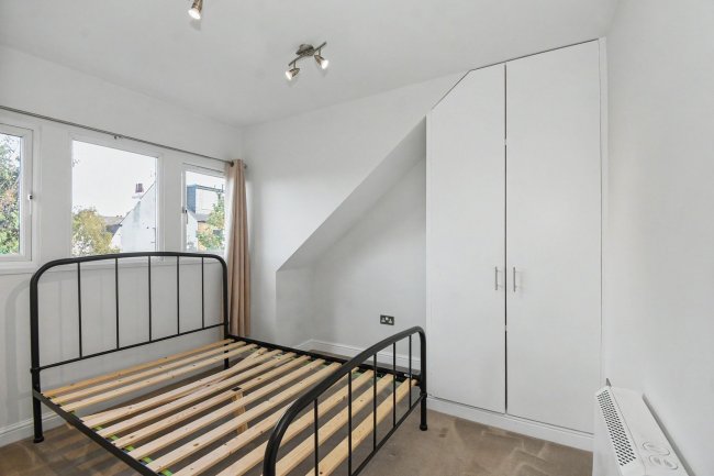 59 Upham Park Road, London, W4 1PQ 4