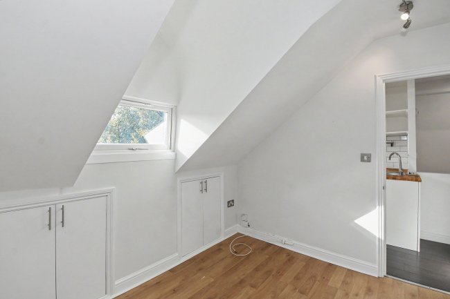 59 Upham Park Road, London, W4 1PQ 4