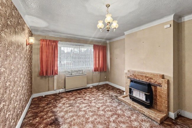 17 Clive Court, Surbiton, London KT6 7PU 10