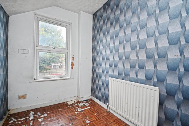 21 Fraser Street, Bilston, West Midlands, WV14 7PD 5