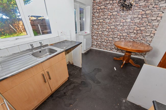 22 Brittania Road, Walsall, West Midlands, WS1 4NB 7