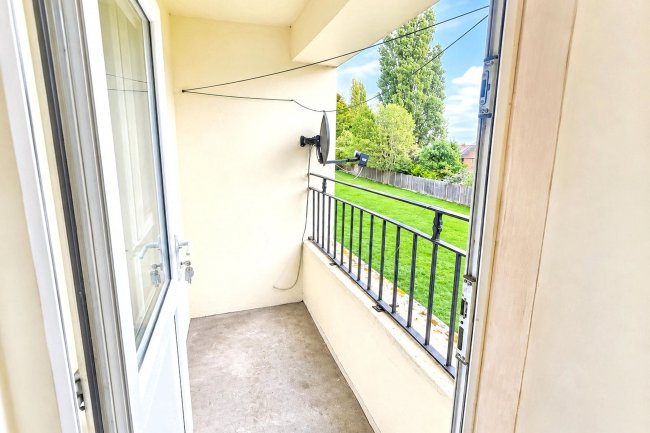 Flat 3, 1326 Bristol Road South, Northfield, Birmingham, B31 2TD 2