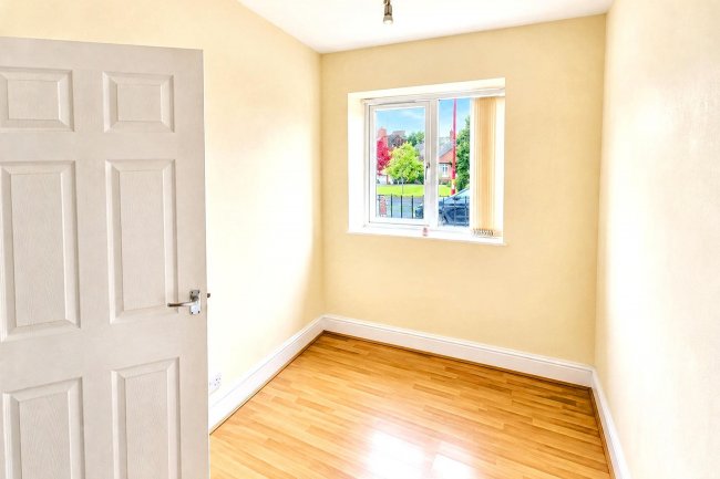Flat 3, 1326 Bristol Road South, Northfield, Birmingham, B31 2TD 2