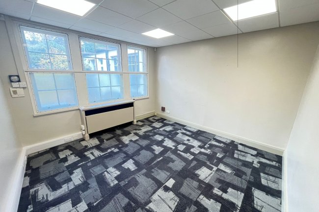 62 Fore Street, Trowbridge, Wiltshire, BA14 8EX 8