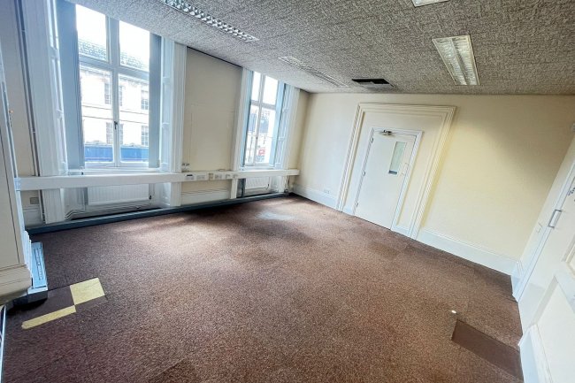 62 Fore Street, Trowbridge, Wiltshire, BA14 8EX 8