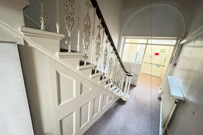 62 Fore Street, Trowbridge, Wiltshire, BA14 8EX 8