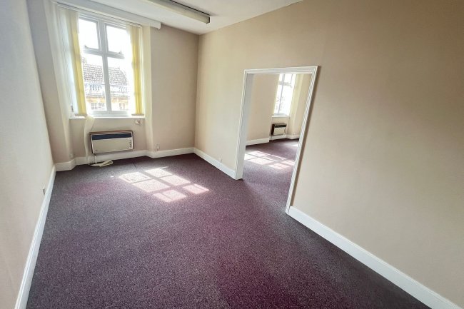 62 Fore Street, Trowbridge, Wiltshire, BA14 8EX 8