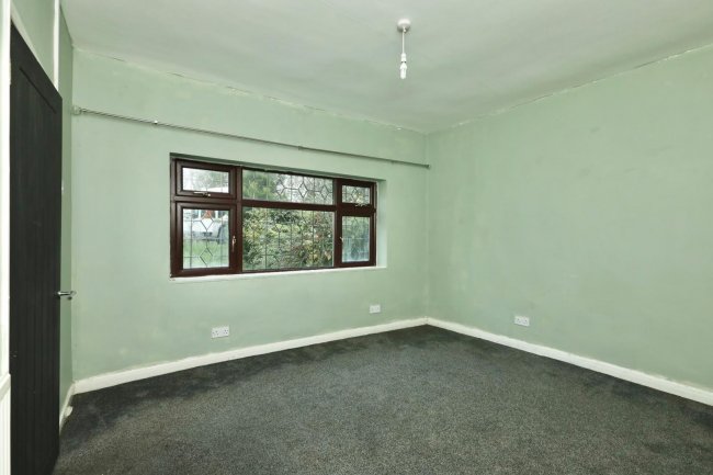 Ashfield Lodge, Stockwith Road, Walkeringham, Doncaster DN10 4JF 1