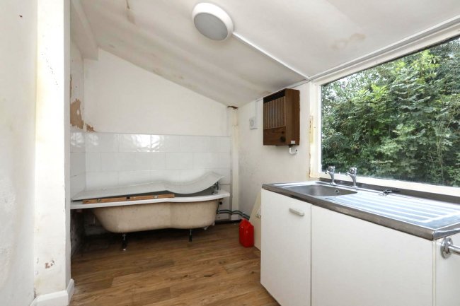 Ashfield Lodge, Stockwith Road, Walkeringham, Doncaster DN10 4JF 1