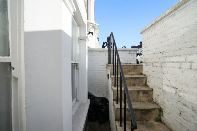 29a Parkville Road, London, SW6 7DA 4