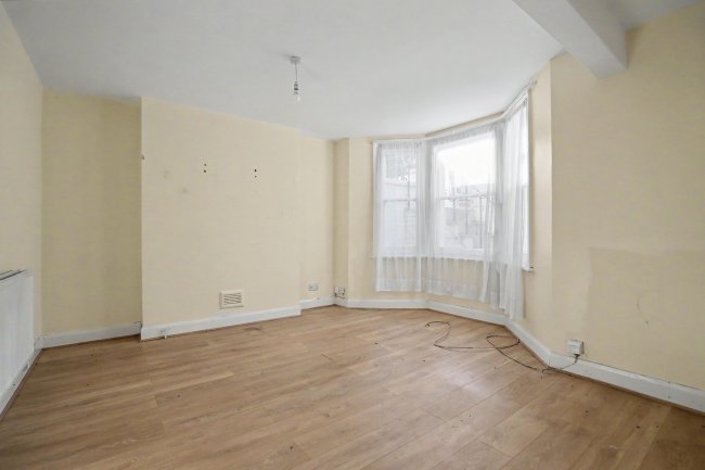 29a Parkville Road, London, SW6 7DA 4