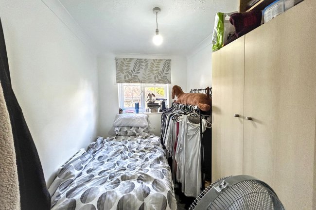 9 Village Close, Bexhill-on-Sea, East Sussex, TN39 4TF 7