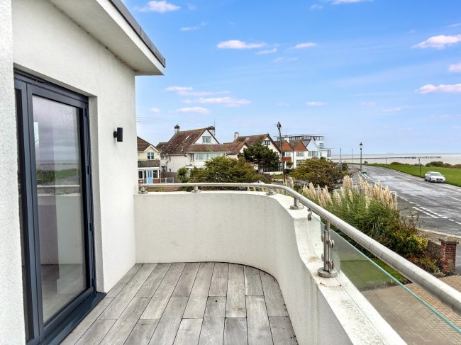 Flat 4, 42, The Esplanade, Frinton On Sea, Essex, CO13 9JD 2