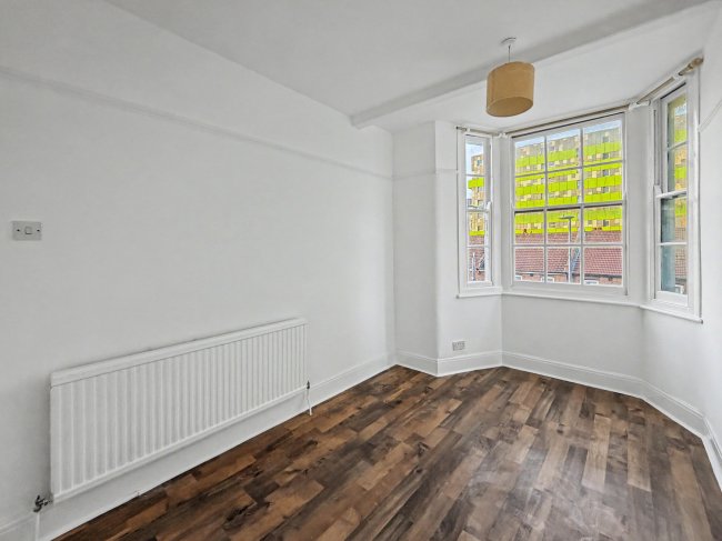 21B Ripple Road, Barking, Essex, IG11 7NP 9