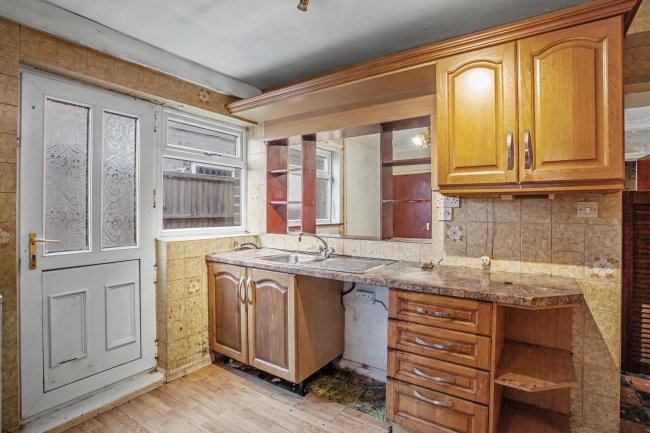 343 Gateford Road, Worksop, S81 7BH 10