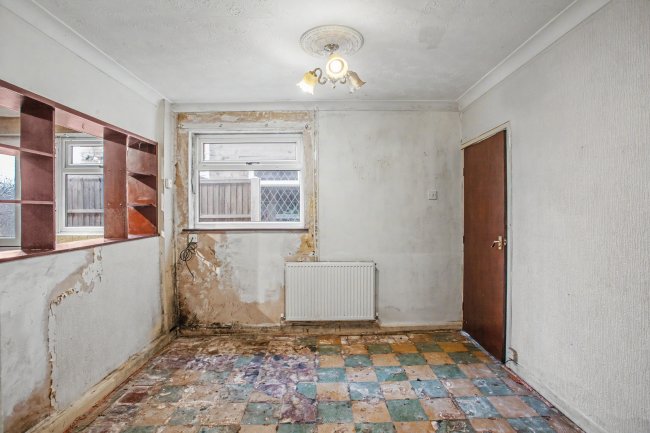 343 Gateford Road, Worksop, S81 7BH 10