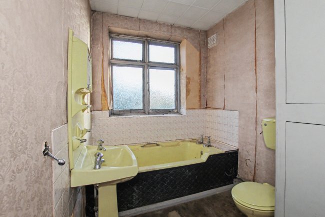 438 Victoria Road, Stoke-on-Trent, ST1 3JE 6