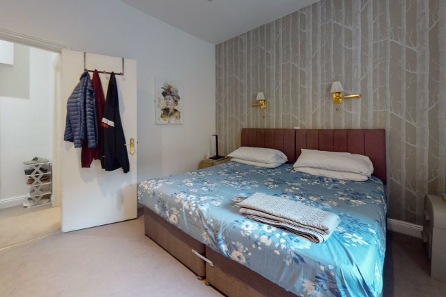 63 Bayswater Road, London W2 3PH 1