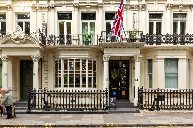 63 Bayswater Road, London W2 3PH 1