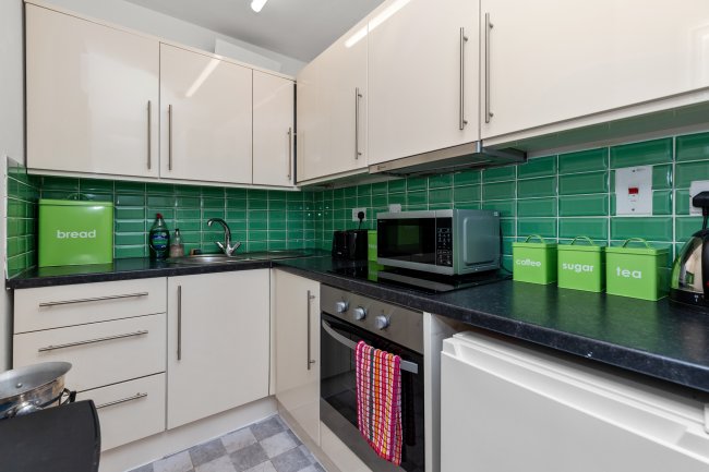 63 Bayswater Road, London W2 3PH 1