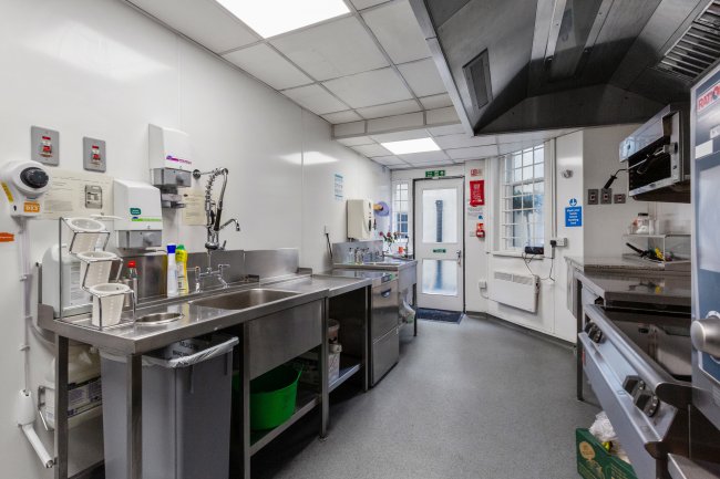 63 Bayswater Road, London W2 3PH 1