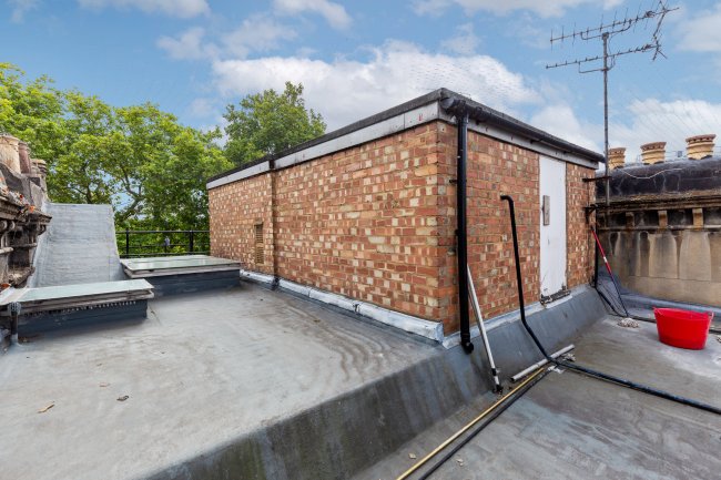 63 Bayswater Road, London W2 3PH 1
