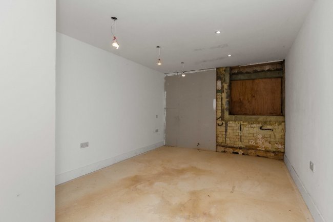 The Chapel, Reigate Road, Leatherhead, Surrey KT22 8RA 9
