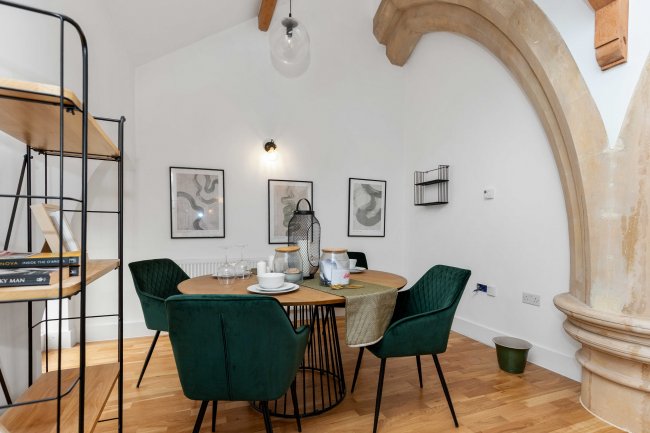 The Chapel, Reigate Road, Leatherhead, Surrey KT22 8RA 9