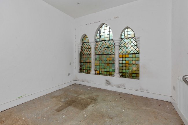 The Chapel, Reigate Road, Leatherhead, Surrey KT22 8RA 9