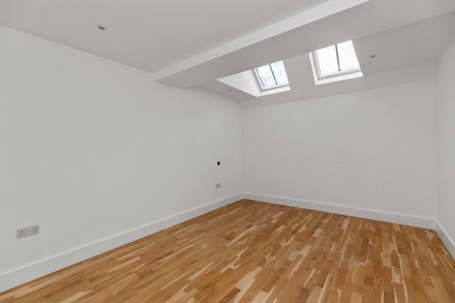 The Chapel, Reigate Road, Leatherhead, Surrey KT22 8RA 9