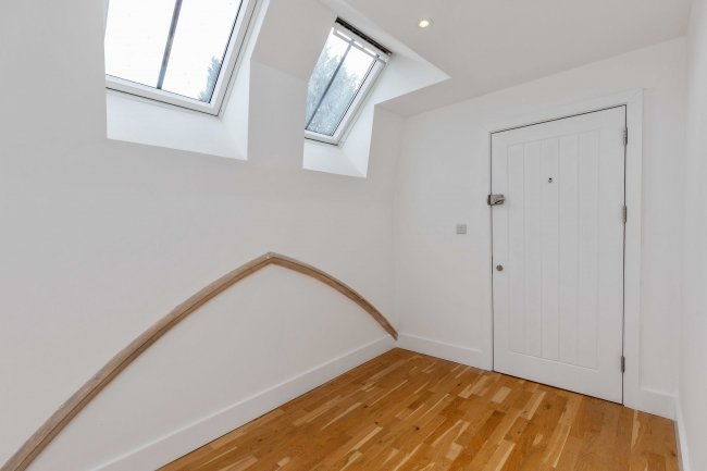 The Chapel, Reigate Road, Leatherhead, Surrey KT22 8RA 9