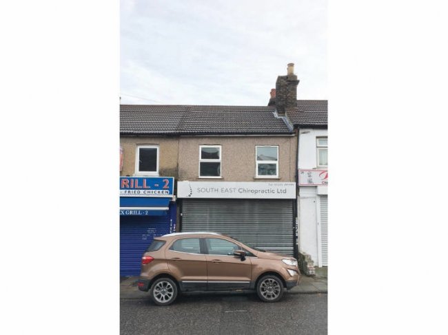 27A Southend Road, Grays, Essex RM17 5NH 4