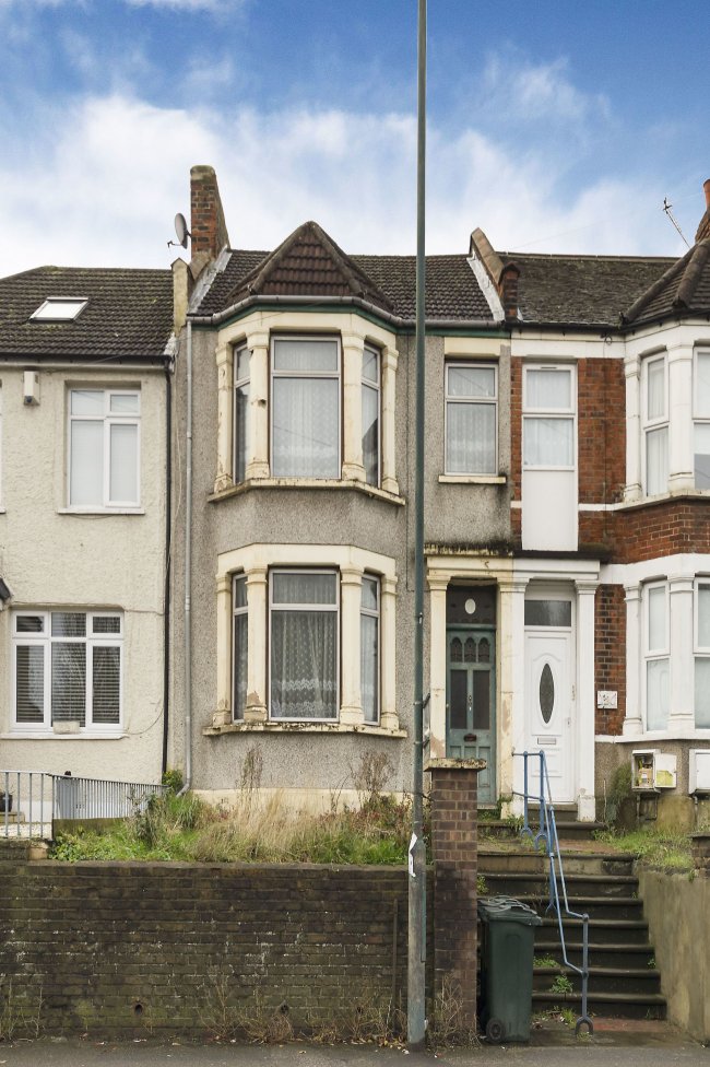 122 Hawley Road, Dartford, Kent DA1 1PA 3