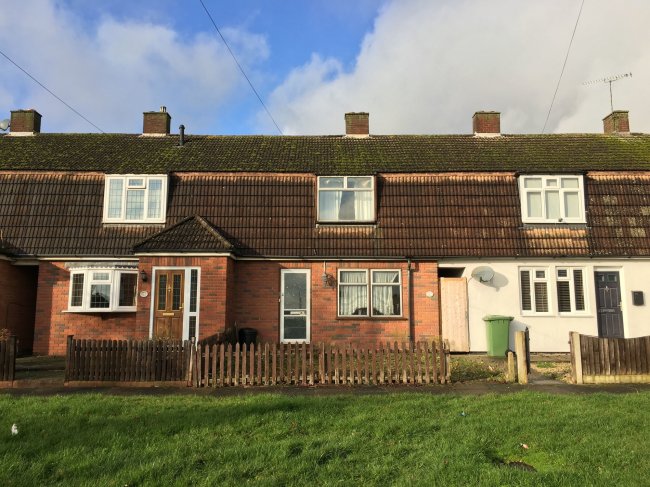 43 Keats Avenue, Romford, Essex RM3 7AU 3