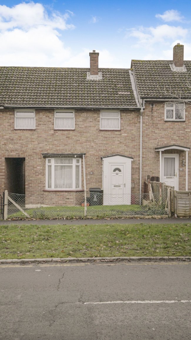 88 Penhill Drive, Swindon, Wiltshire SN2 5LL 1