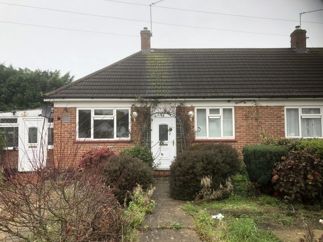 6 Stonny Croft, Ashtead, Surrey KT21 1SQ 4