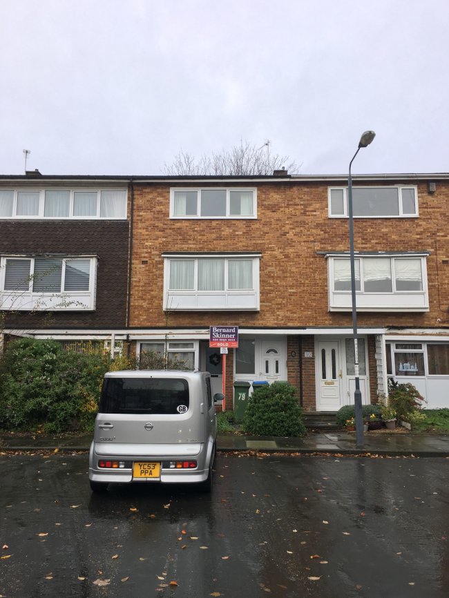 79 Oakways, Eltham, London SE9 2NZ 4