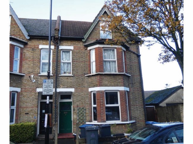 7 Ledbury Road, Croydon, Surrey CR0 1EP 3