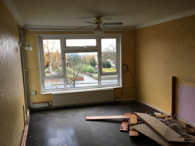 21 St Paulinus Court, Manor Road, Dartford, Kent DA1 4EP 

 6