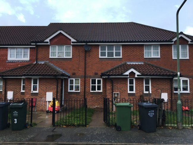 2 Burman Close, Dartford, Kent DA2 6HN 3