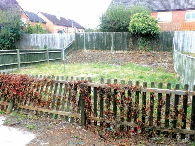 9 Rhine Close,
Reading, 
Berkshire
RG4 5LR 8