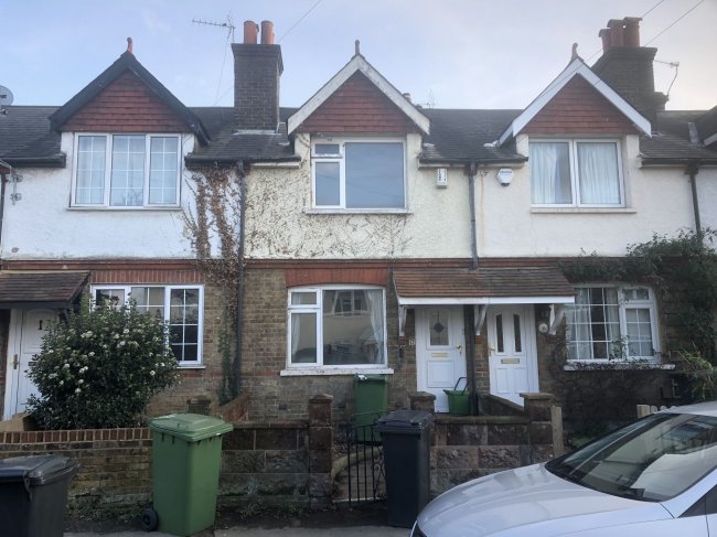 18 Middle Lane,
Epsom,
Surrey,
KT17 1DP 10