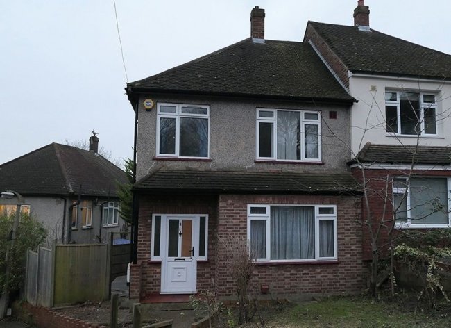 1 Knollys Close,
Knollys Road,
Streatham,
London,
SW16 2JT
 6