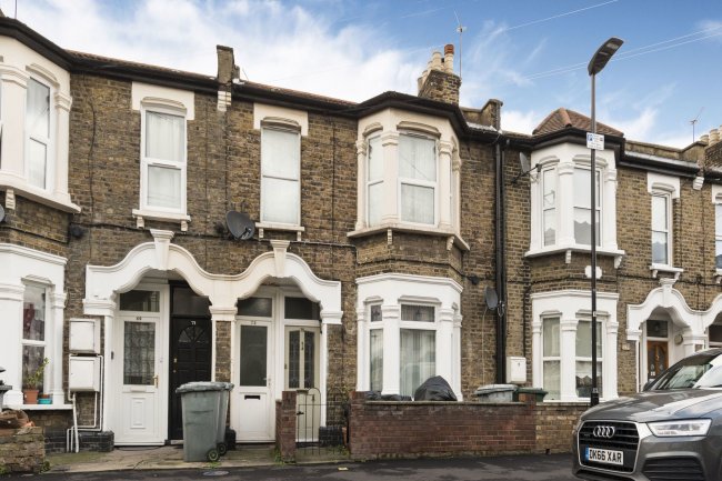 73 Cambus Road,
Canning Town,
London,
E16 4AX 9